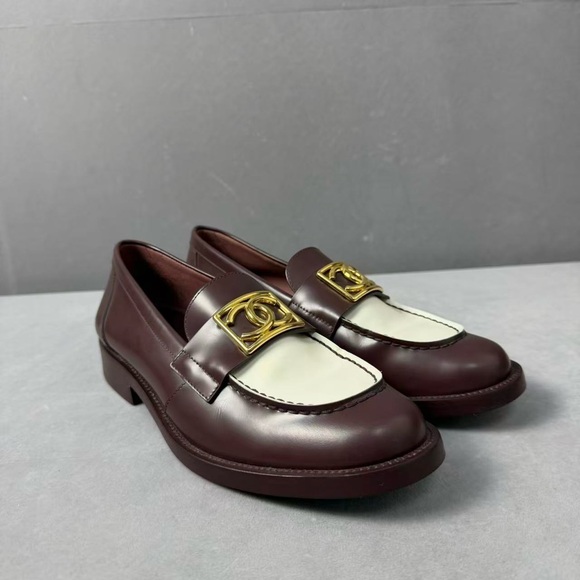 Authentic Chanel Burgundy Loafers with Gold Accent - Picture 3 of 6